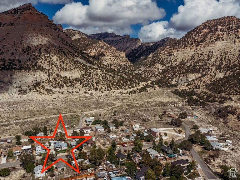 455 E 6100 N Kenilworth, UT 84529