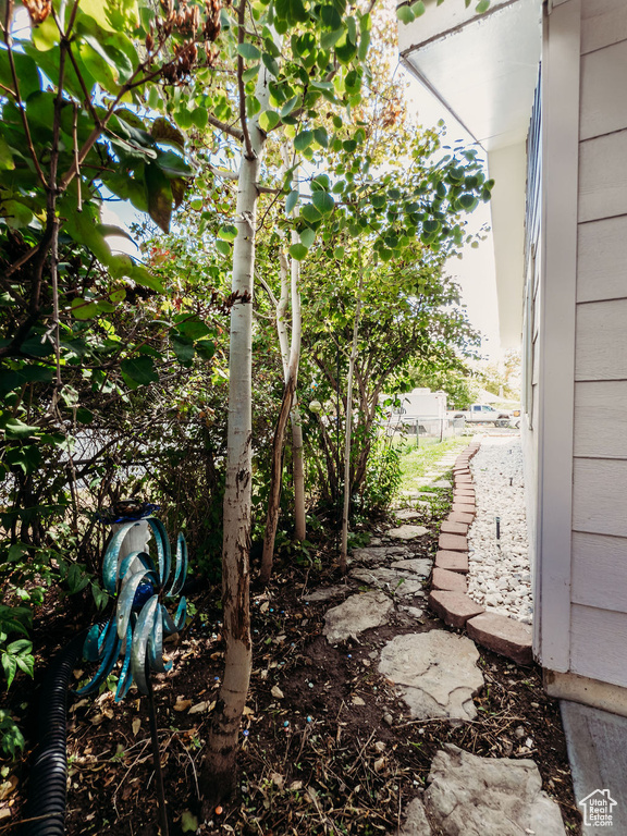 455 E 6100 N Kenilworth, UT 84529