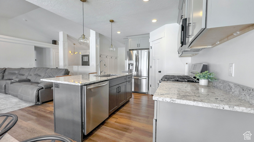 3881 N CHAPMAN DR Eagle Mountain, UT 84005