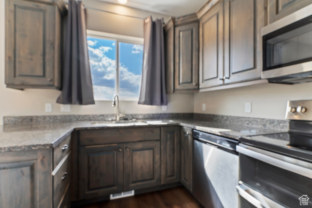 454 S CORNER VIEW DR Tooele, UT 84074