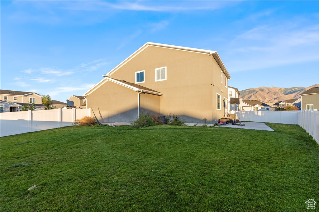 6445 BLACK RIDGE DR Stansbury Park, UT 84074