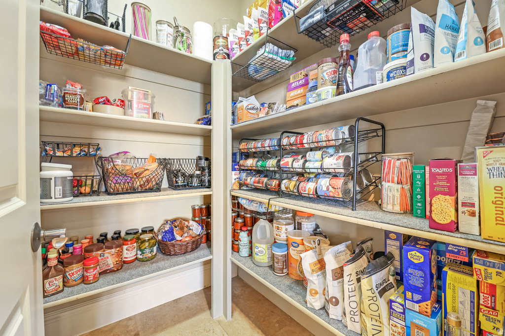 1542 S VALLEY VIEW DR Perry, UT 84302