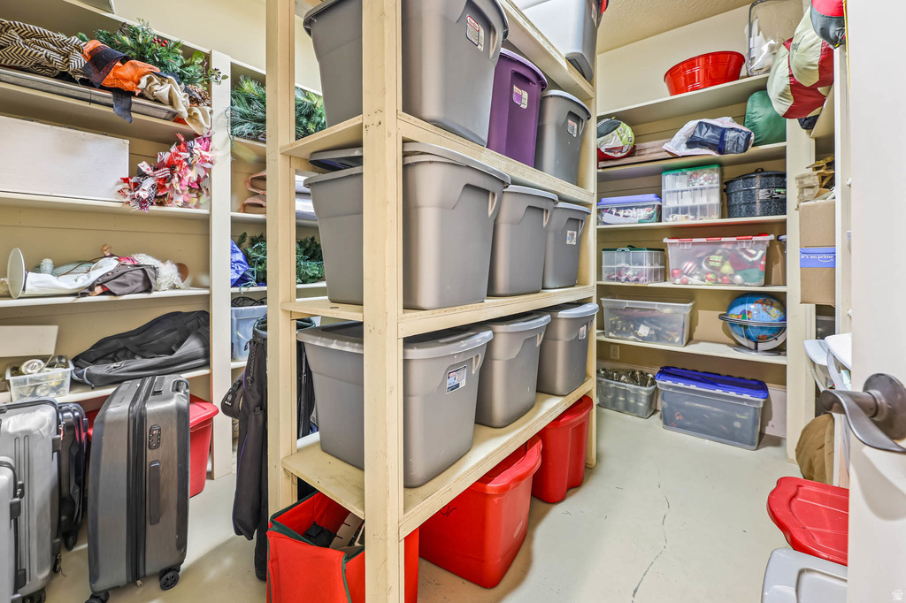 1542 S VALLEY VIEW DR Perry, UT 84302