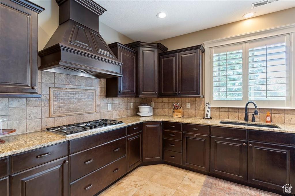 Photo 25 for MLS #2115231 at 1542 S Valley View Dr
