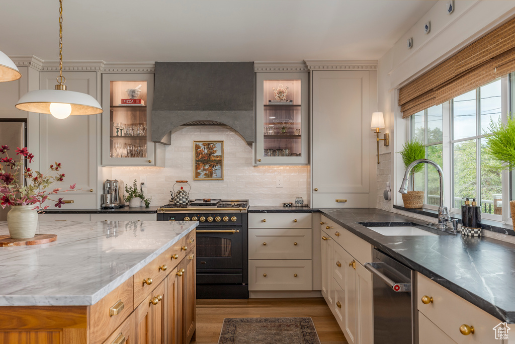 4330 S DIANA WAY Salt Lake City, UT 84124