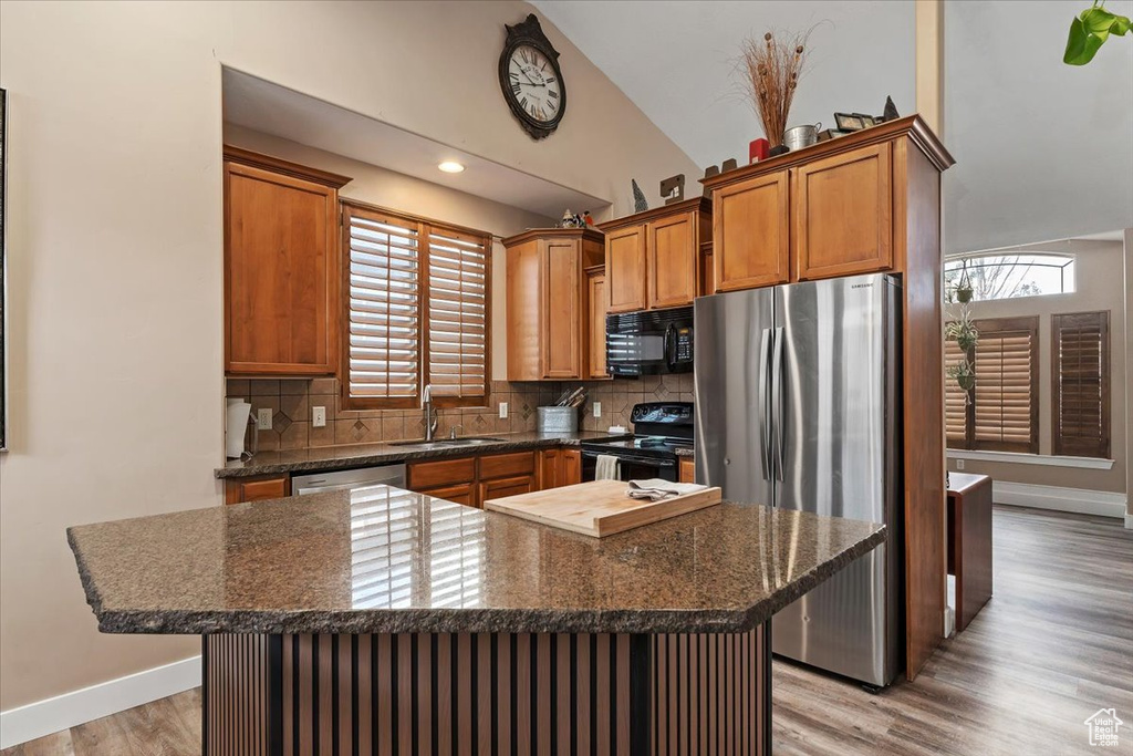 5732 W MOON CREST CT West Jordan, UT 84081