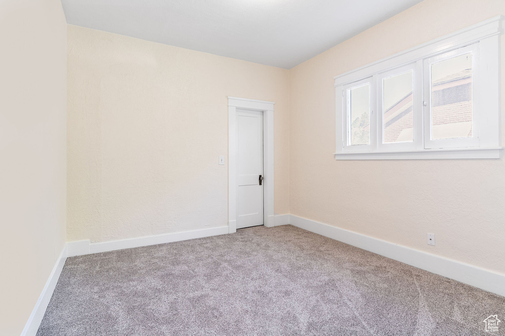 1668 S KIESEL AVE Ogden, UT 84404