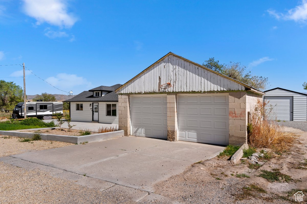 185 S 100 E Cedar Valley, UT 84013