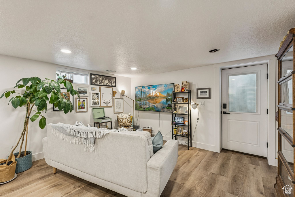 1821 E BOSHAM LN Salt Lake City, UT 84106