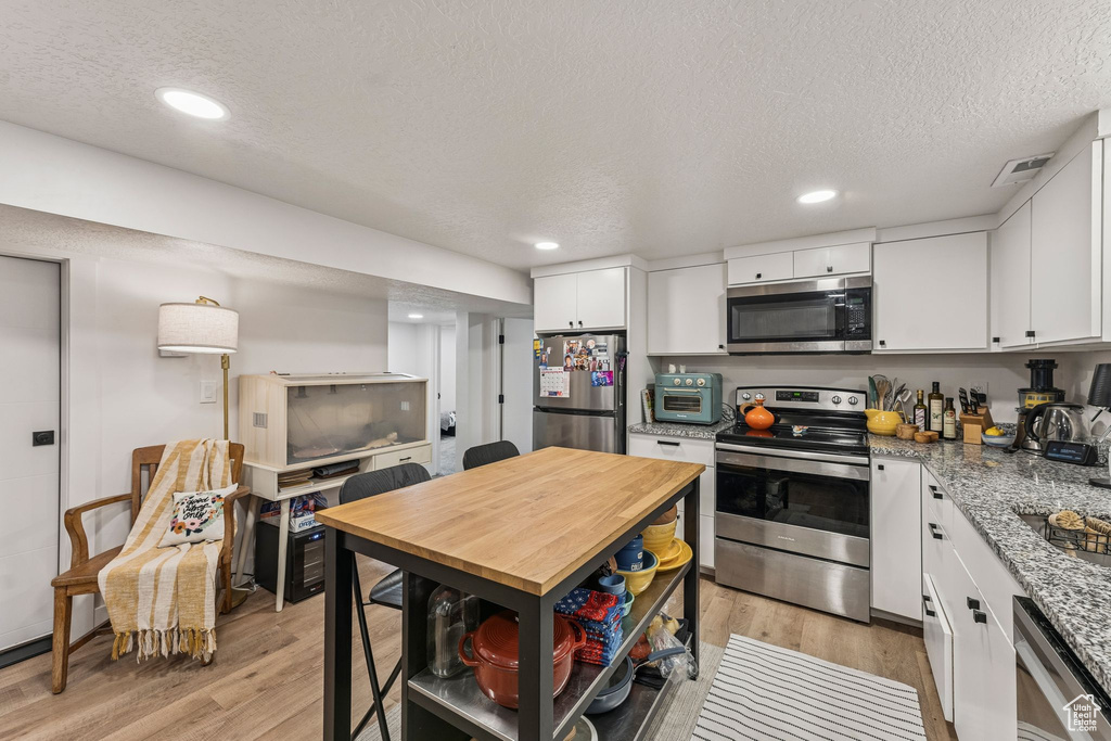 1821 E BOSHAM LN Salt Lake City, UT 84106