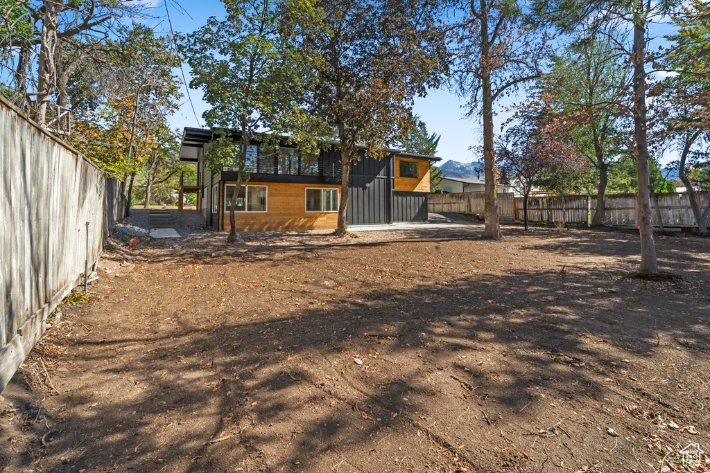 6552 S 2520 E Cottonwood Heights, UT 84121