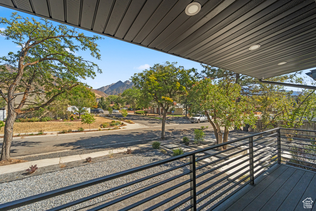 6552 S 2520 E Cottonwood Heights, UT 84121