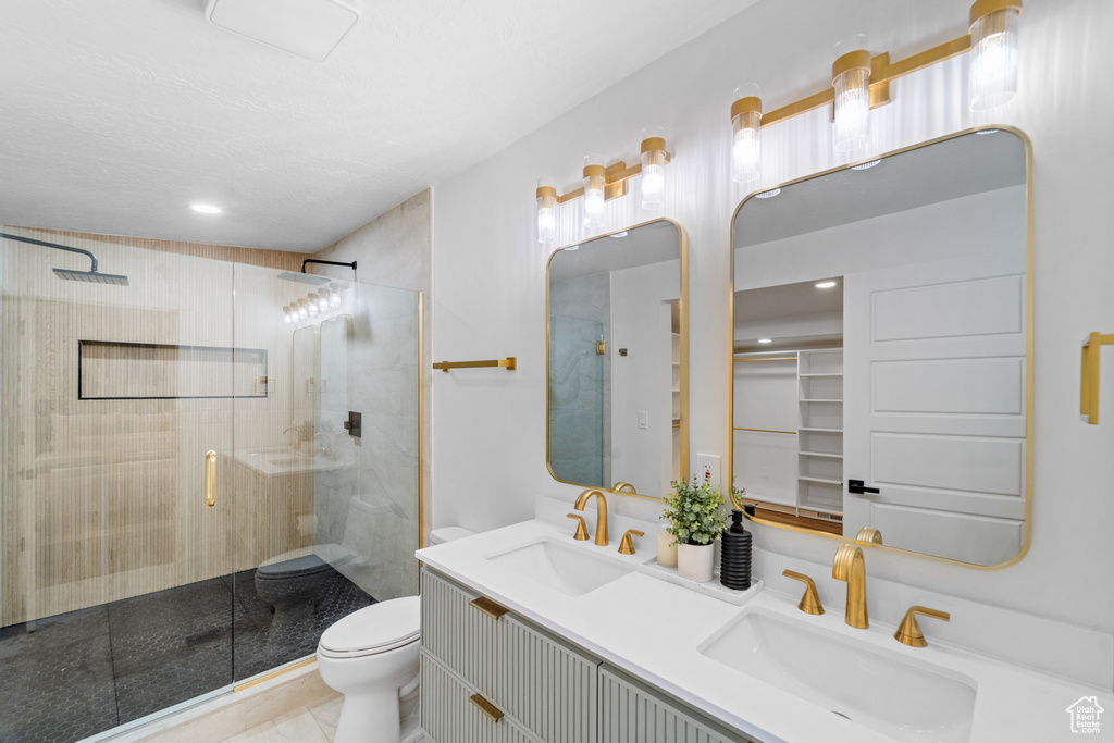 6552 S 2520 E Cottonwood Heights, UT 84121