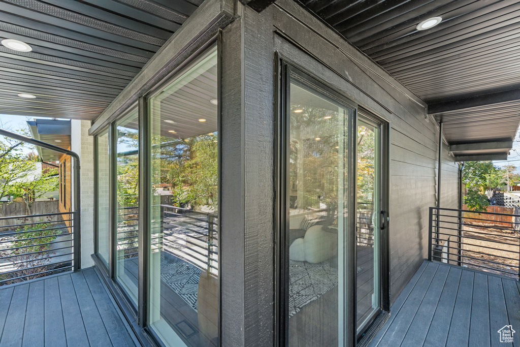 6552 S 2520 E Cottonwood Heights, UT 84121