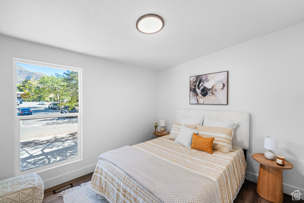 6552 S 2520 E Cottonwood Heights, UT 84121