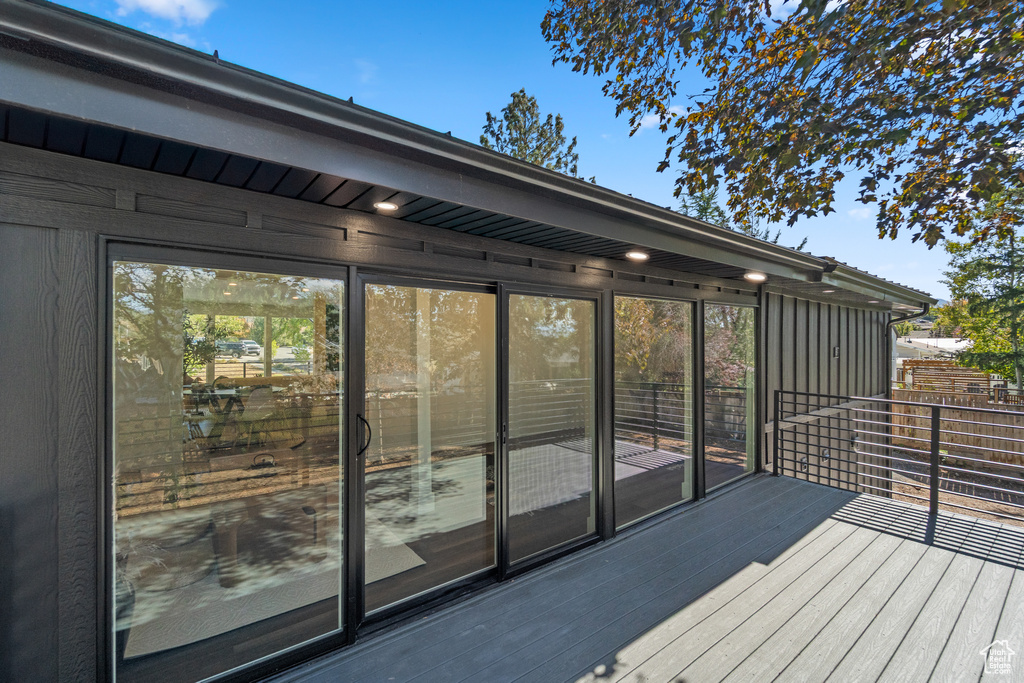 6552 S 2520 E Cottonwood Heights, UT 84121