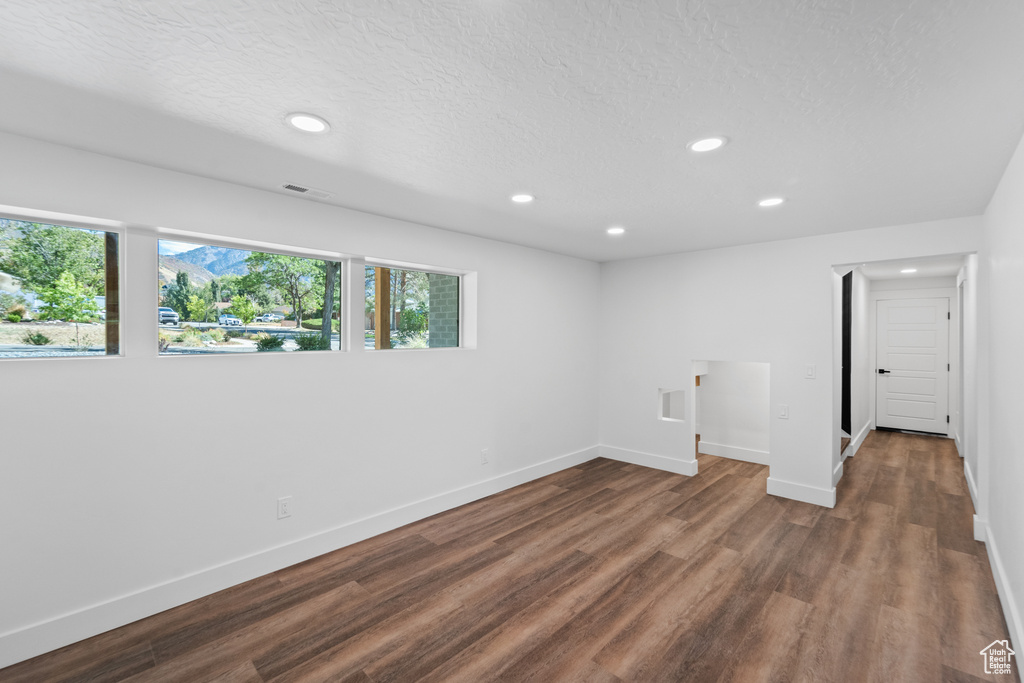 6552 S 2520 E Cottonwood Heights, UT 84121