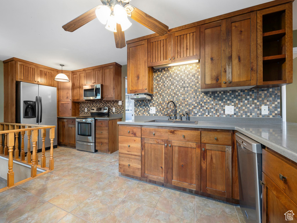 535 E WILMINGTON AVE Salt Lake City, UT 84106