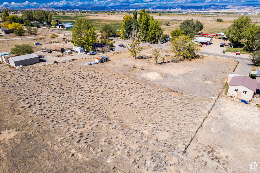 3340 E 5000 S Naples, UT 84078