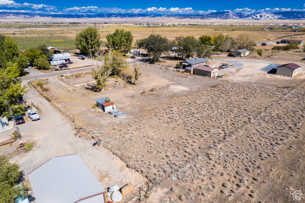 3340 E 5000 S Naples, UT 84078