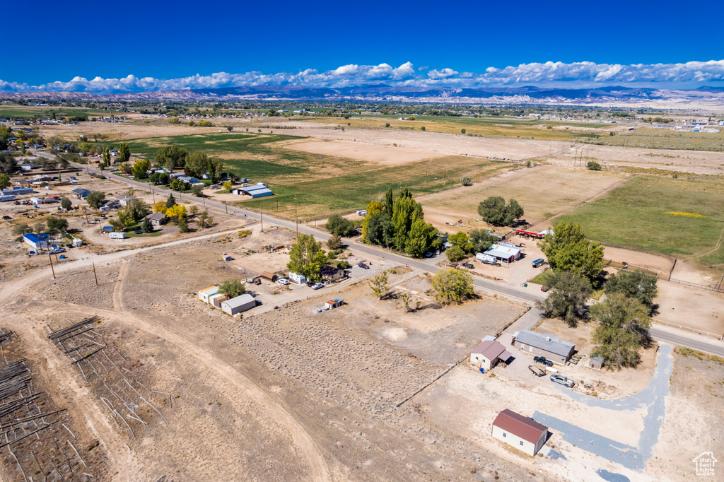 3340 E 5000 S Naples, UT 84078
