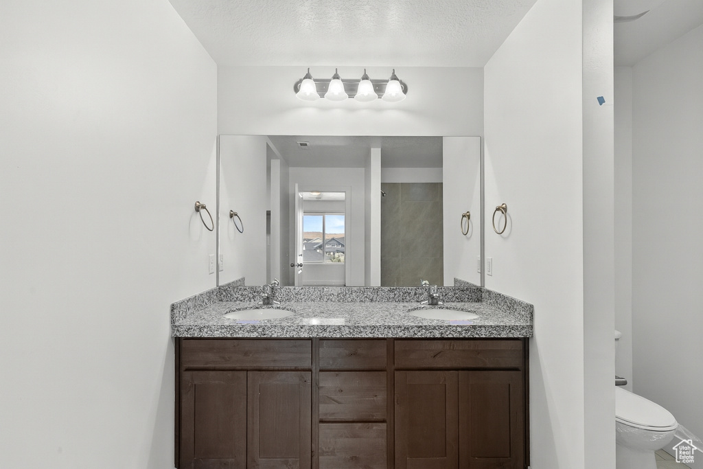 5290 N FOLKSTONE DR Eagle Mountain, UT 84005