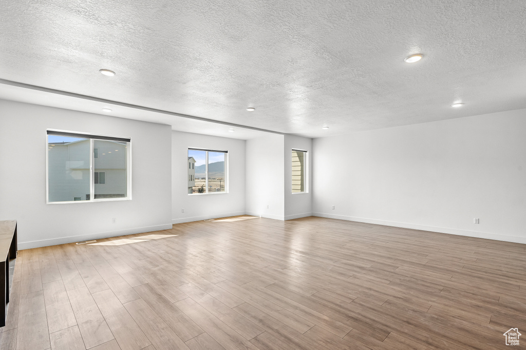 5290 N FOLKSTONE DR Eagle Mountain, UT 84005