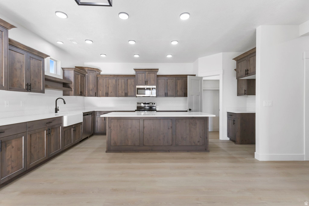 1923 W 1340 N Clinton, UT 84015