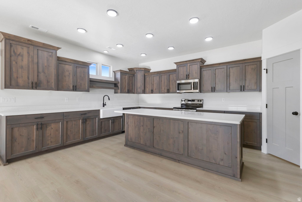 1923 W 1340 N Clinton, UT 84015