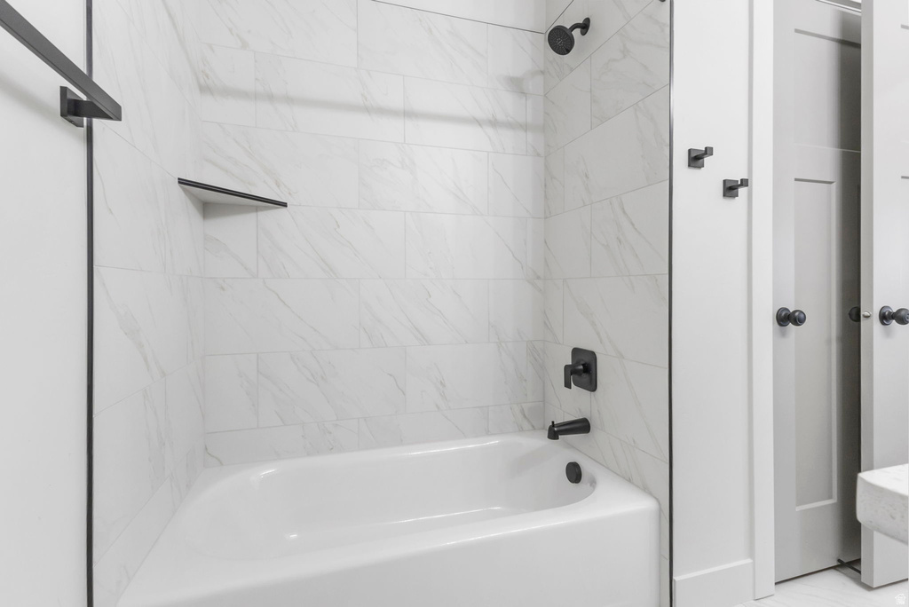 1923 W 1340 N Clinton, UT 84015