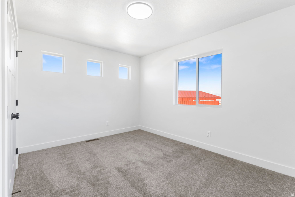 1923 W 1340 N Clinton, UT 84015