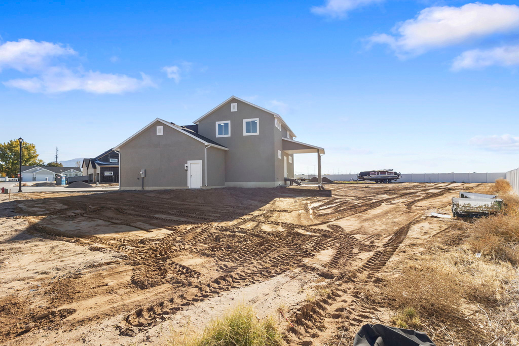 1923 W 1340 N Clinton, UT 84015