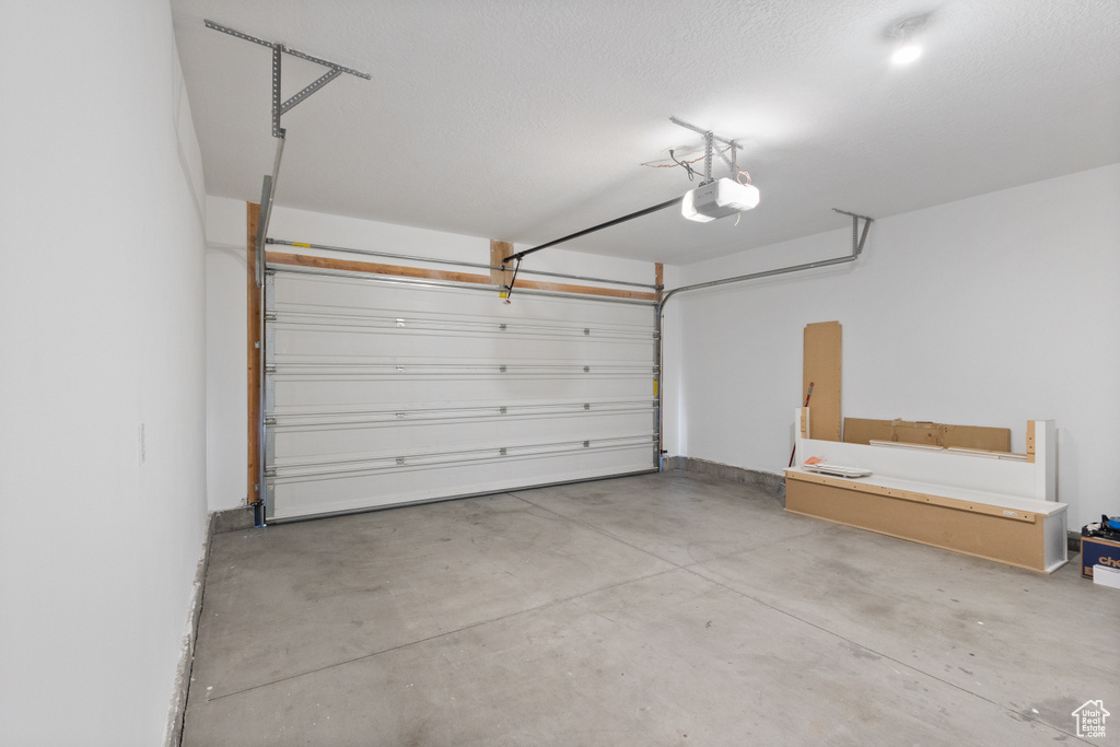 1607 W BEAMON West Jordan, UT 84084