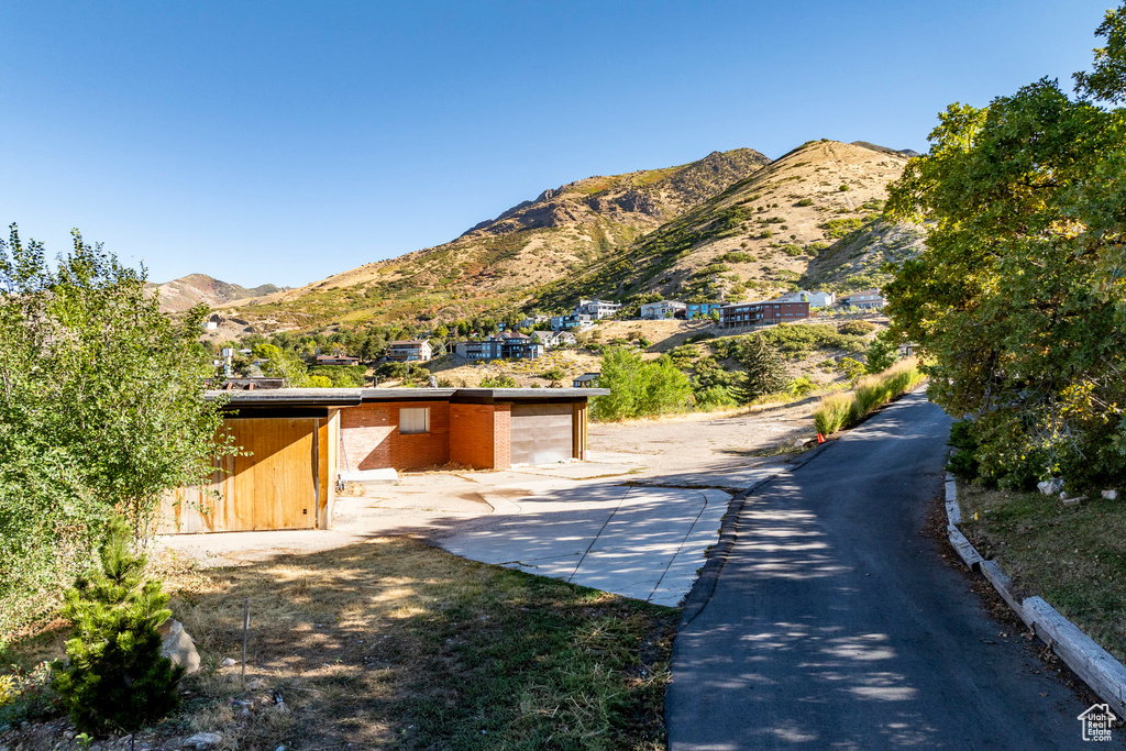 3821 S PARKVIEW DR Millcreek, UT 84124
