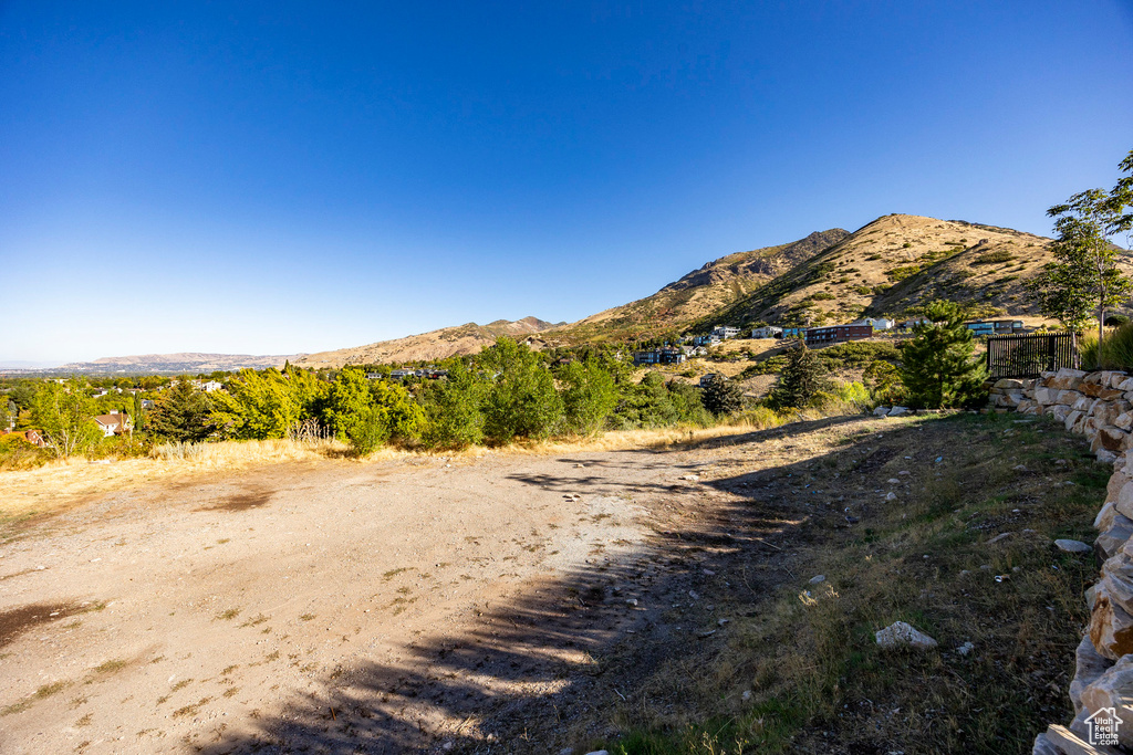 3821 S PARKVIEW DR Millcreek, UT 84124