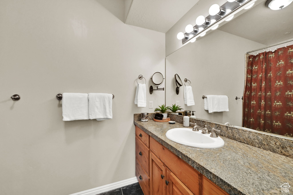 Photo 14 for MLS #2115343 at 3521 N Fox Run Dr #803