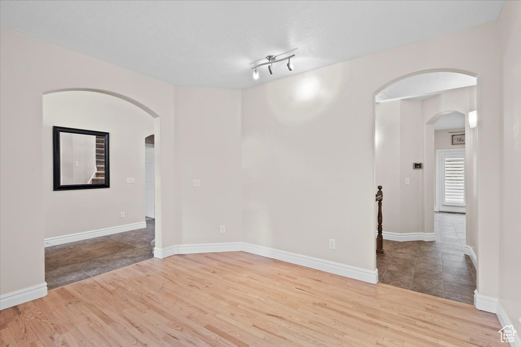 Photo 7 for MLS #2115345 at 8014 S Overton Dr