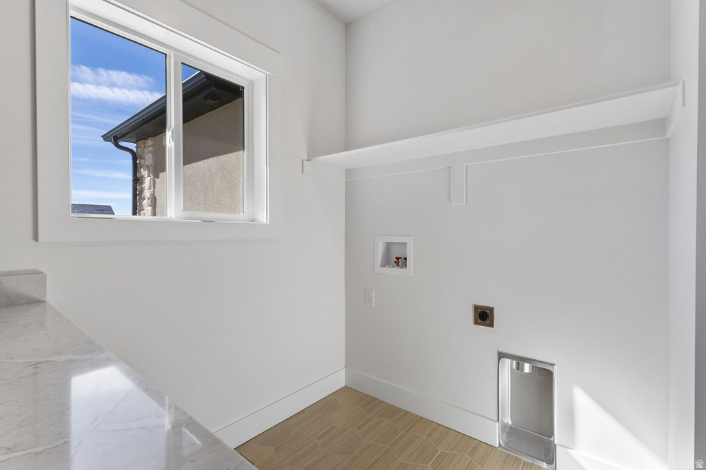 638 E MOUNTAIN ROAD North Ogden, UT 84414