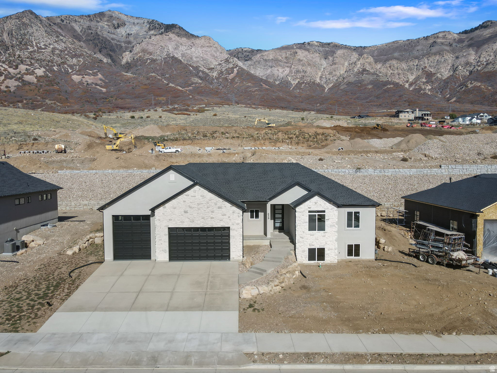 638 E MOUNTAIN ROAD North Ogden, UT 84414