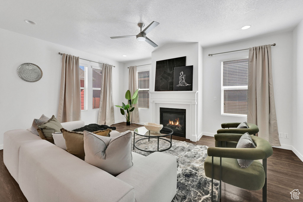 2056 W PHILLIPS ST Kaysville, UT 84037