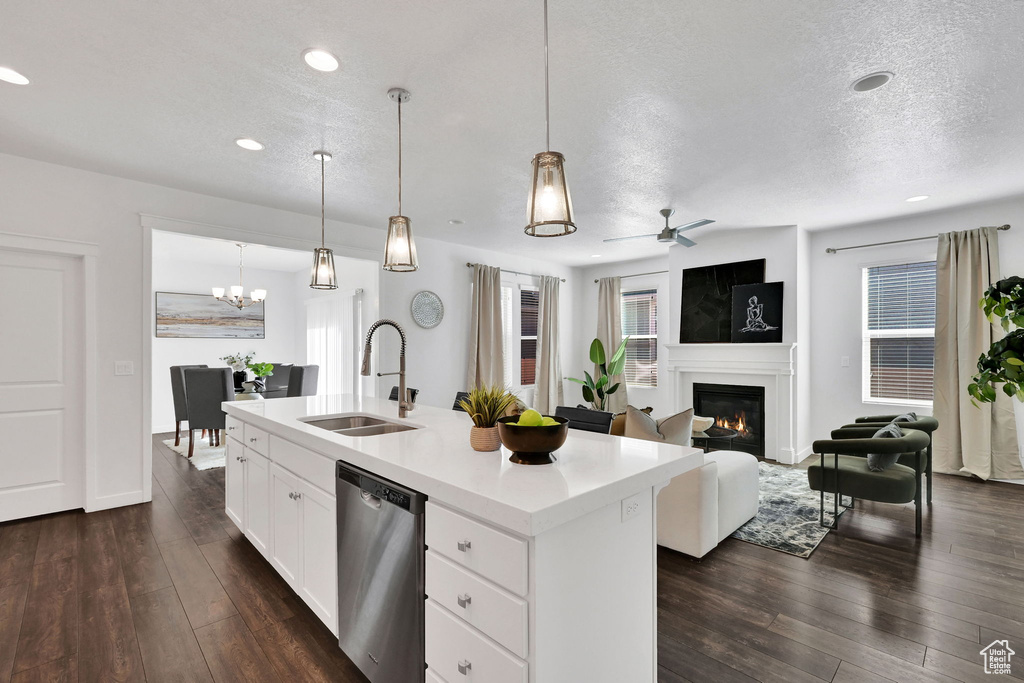 2056 W PHILLIPS ST Kaysville, UT 84037