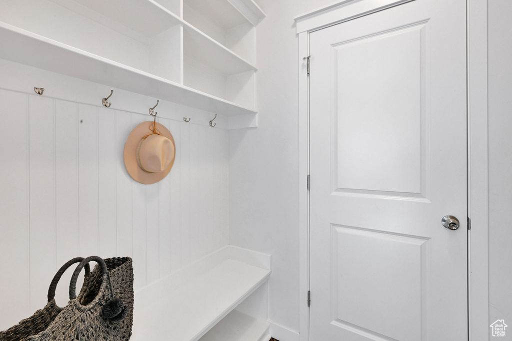 2056 W PHILLIPS ST Kaysville, UT 84037