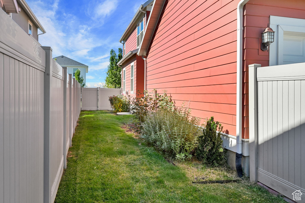 2056 W PHILLIPS ST Kaysville, UT 84037