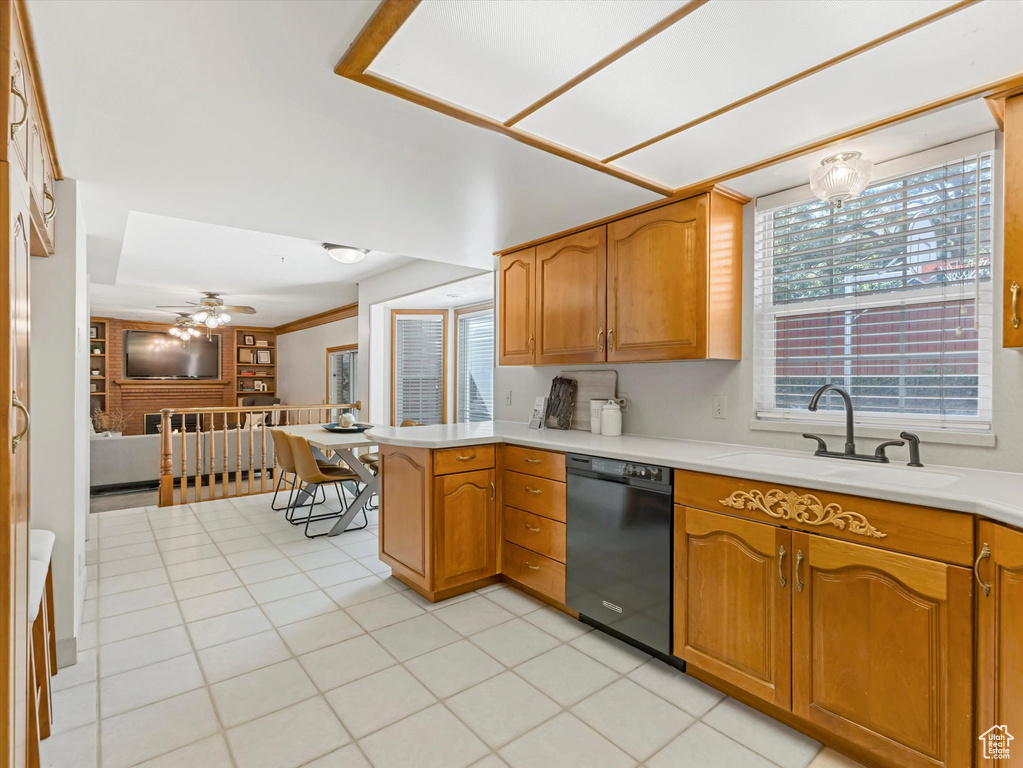 2134 E SOMERSET DR Cottonwood Heights, UT 84121