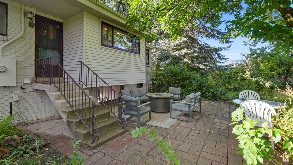 5895 S DENARLES CIR Murray, UT 84121