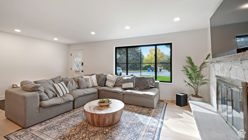 5895 S DENARLES CIR Murray, UT 84121