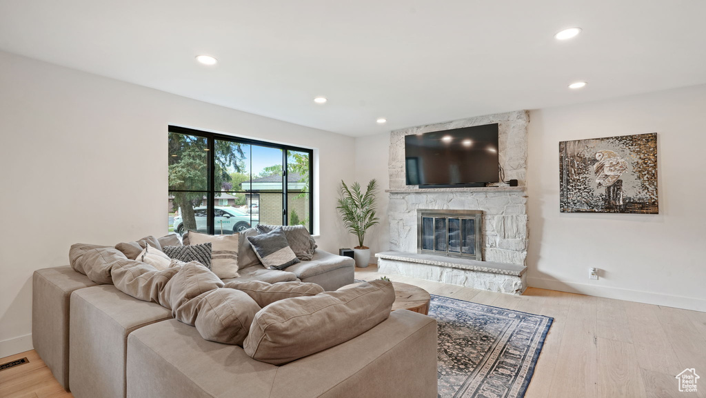 5895 S DENARLES CIR Murray, UT 84121
