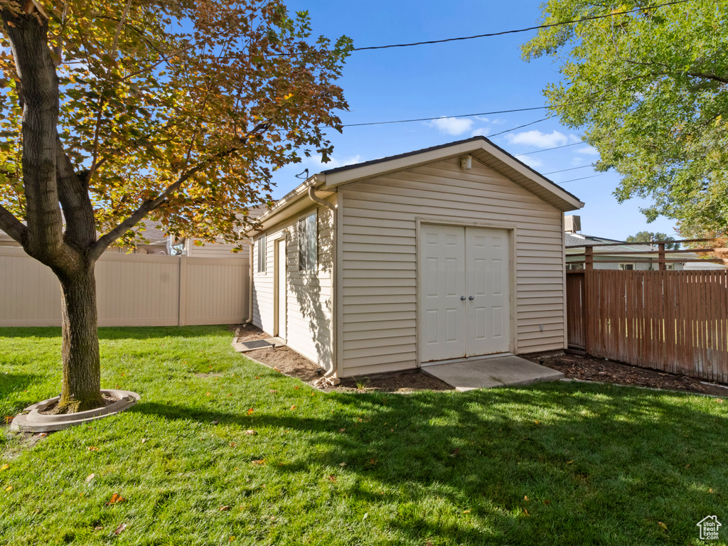 10442 S CARNATION DR White City, UT 84094