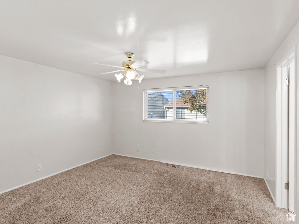 10442 S CARNATION DR White City, UT 84094