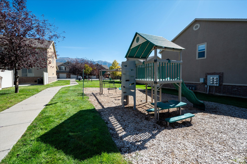 2048 N EVANS COVE LOOP Layton, UT 84041